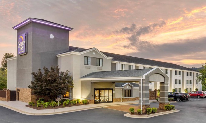 Johnson City Hotel | 27 m² Hotel ∙ 9 guests