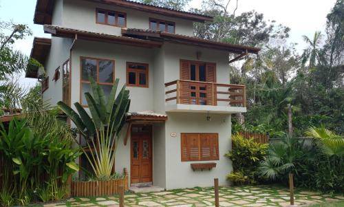 Camburi House | 278 m² House ∙ 4 bedrooms ∙ 10 guests