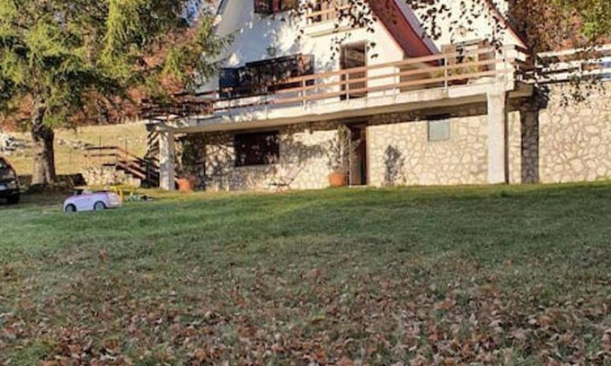 Tagliacozzo Ski Chalet | 280 m² Chalet ∙ 5 bedrooms ∙ 8 guests