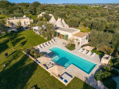 Ostuni Resort | 289 m² Resort ∙ 7 bedrooms ∙ 20 guests
