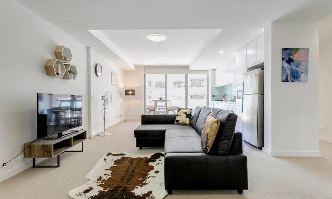 Turramurra Apartment | 2Bd 2Bath Modern Apt Turramurra