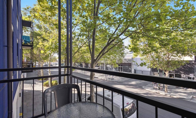 Northbridge Apartment | 2BDR 1BTH 1PRK - Northbridge Magic!