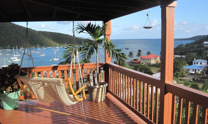 Lower Carolina House | 2BDRM, 1BA, W/D, FULL KITCHEN, W/JEEP RENTAL AVAIL. NON-SMOKING/NON-VAPING