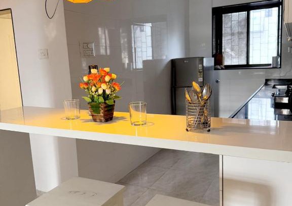 Koregaon Park Apartment | 2bhk Cozy Apartment by Royal Luxor stay