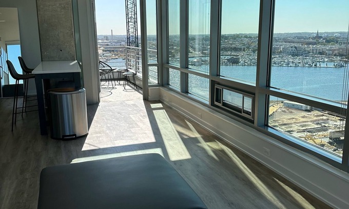 Baltimore Apartment | 2BR/2BA Highrise Luxury Apt With Private Balcony