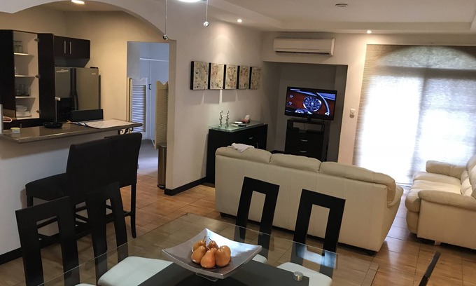 San Pedro Garza Garcia Apartment | 2BR/2BR Apartment in San Pedro Garza Garcia (Centrito Valle)