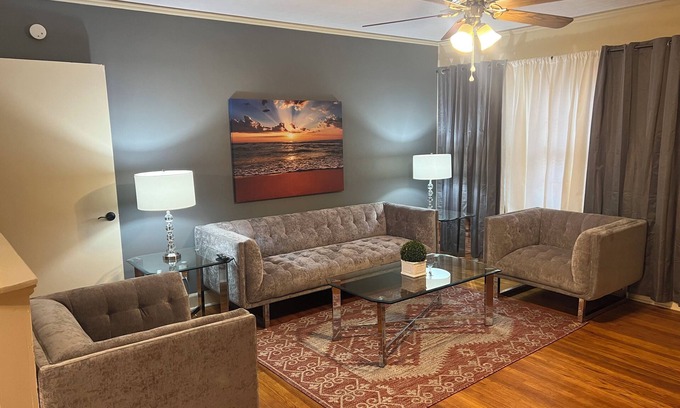 Albany House | 2br Albany Oasis