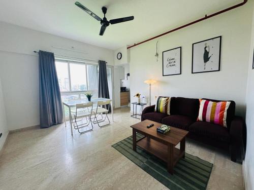 Malad East Apartment | 2BR Service Aprt Near Nesco Center