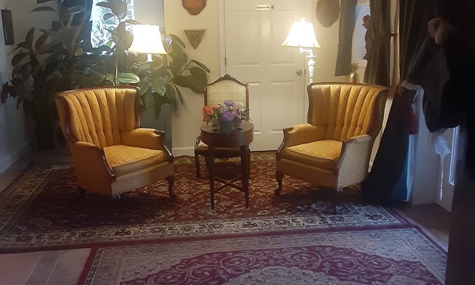 Young Harris Apartment | 2BR"The Terrace" handicap friendly dogs go 4 free