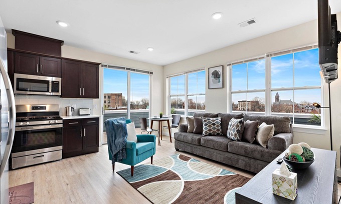 Newark Apartment | 2BR★Penthouse★Hidden Gem💎*Skyline view*EWR