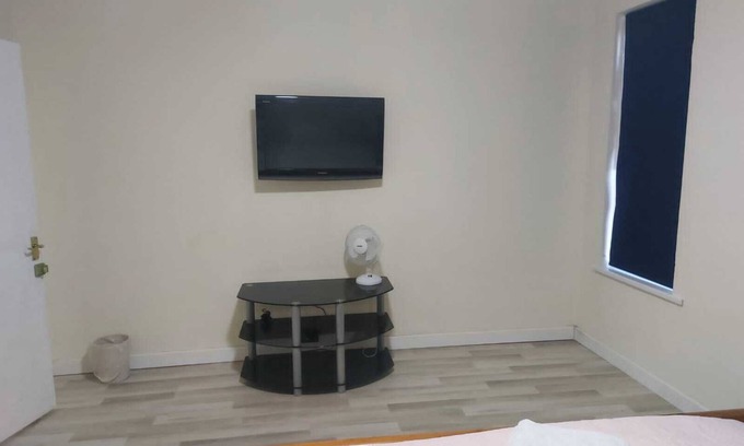 Kirkdale House | 2wayZ Home located at the back of Everton and Anfield in Liverpool