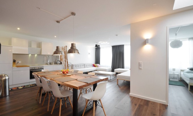 Obersendling Apartment | 3 Bathroom - Rhapsody In Roof - Penthouse