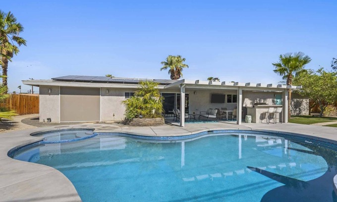 Racquet Club South House | 3 BDR Desert Oasis in the Heart of Palm Springs!