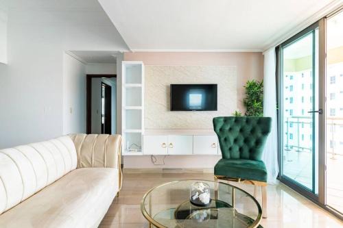 San Geronimo Apartment | 3 BDR Ocean View luxury Apartment . Sleeps 6