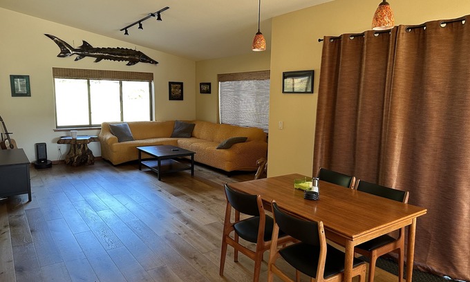 White Salmon House | 3 bed/2 bath Home in Columbia Gorge Paradise!