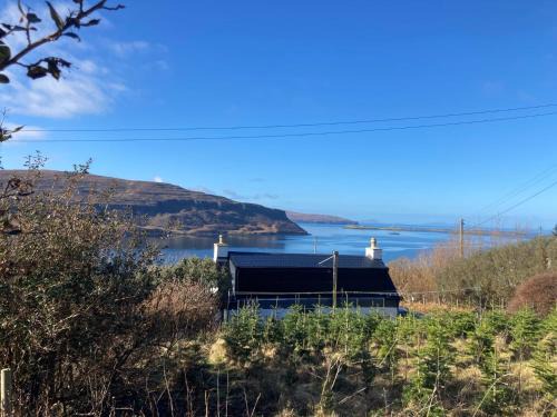 Stein House | 3 Bed in Waternish 93005