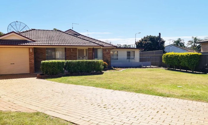Dean Park House | 3 Bed Room, Luxury Home