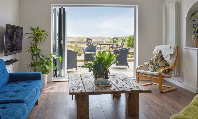 South Hayling Cottage | 3 bedroom accommodation in Hayling Island