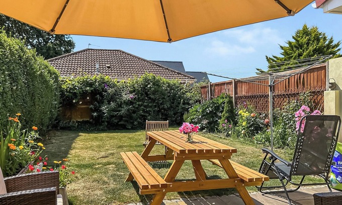 South Hayling Cottage | 3 bedroom accommodation in Hayling Island