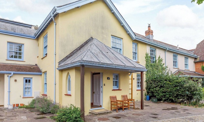 Ottery St Mary Cottage | 3 bedroom accommodation in Ottery St Mary, near Sidmouth