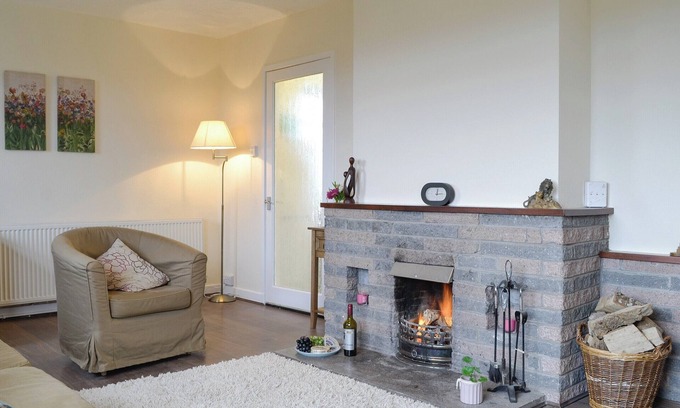 Thornhill Cottage | 3 bedroom accommodation in Keir Mill, Thornhill