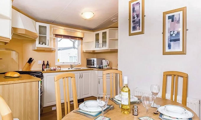 Ningwood House | 3 bedroom accommodation in Newbridge, Nr Yarmouth