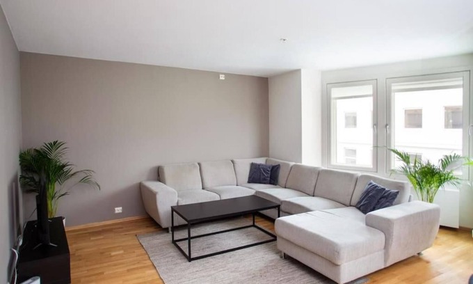 Alesund Apartment | 3 Bedroom apartment with Free Parking