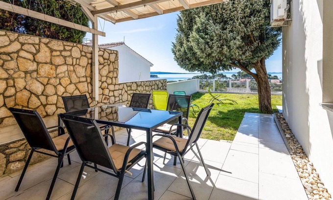 Banjol Apartment | 3 bedroom beautiful apartment in Banjol