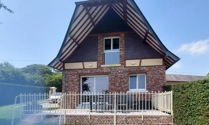 Haudricourt Au Bois House | 3 bedroom beautiful home in Haudricourt