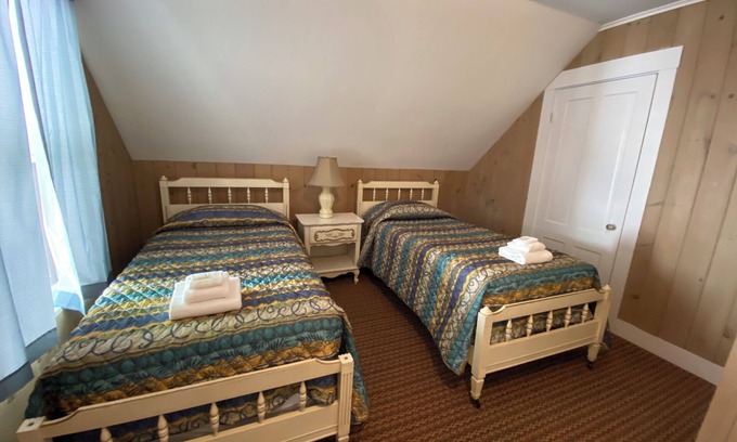 Poland Cottage | 3 Bedroom Cottage at the 500 acre Poland Spring Resort with lots of onsite activities!