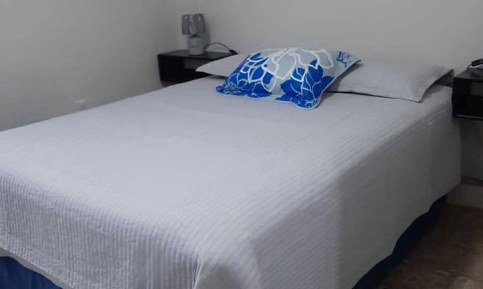 La Esperanza Apartment | 3-bedroom family/pet-friendly apartment in lovely La Esperanza