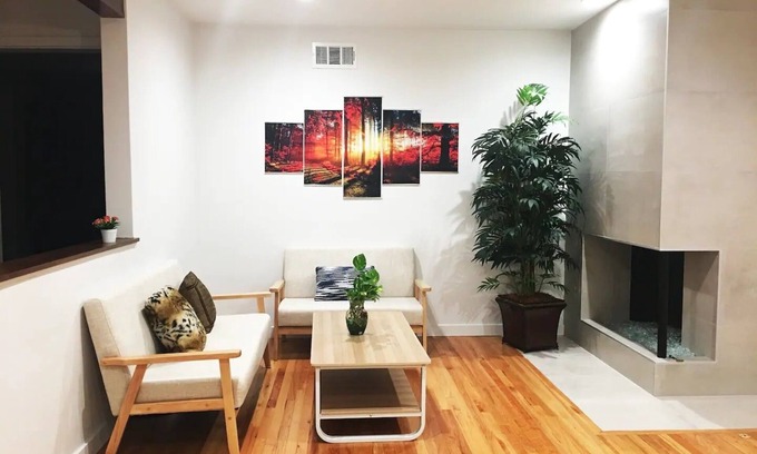 Westminster House | 3-bedroom house in marvelous Westminster with AC. Great for families