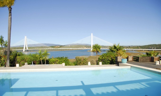 Mexilhoeira da Carregacao House | 3 bedroom house with pool and river view, Ferragudo