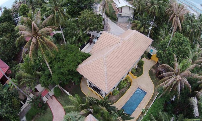 Hin Hong Villa | 3 Bedroom Seafront Bay View Villa - Koh Phangan