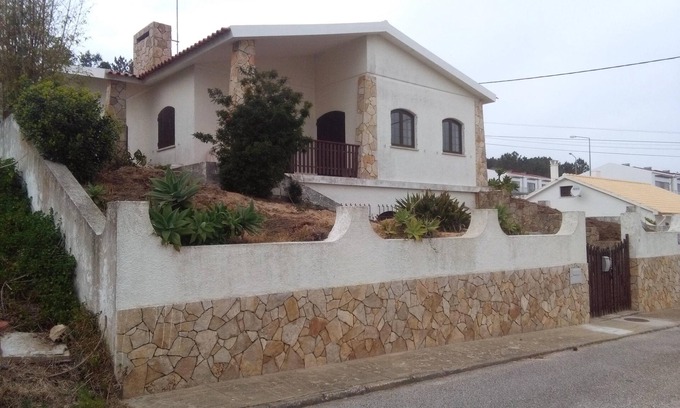 Salir do Porto Villa | 3 bedroom villa with excellent sea and beach views
