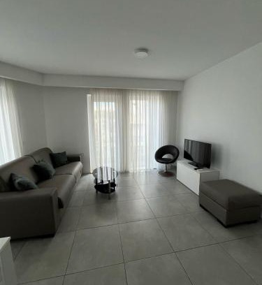 Naxxar Apartment | 3 Bedrooms Flat at Naxxar
