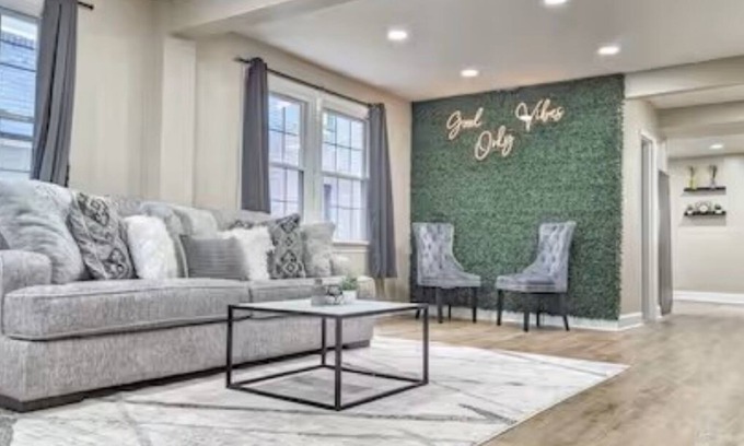 Deanwood House | 3 Blks to Metro near FedEx Field Washington DC