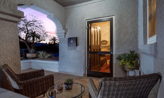 West University House | 3 Blocks from U of A/Near 4th Ave/1 BR 1 BA