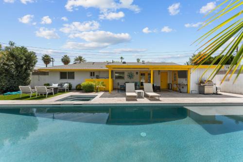 Southwest Village House | 3 Br Oasis W Private Pool In Old Town