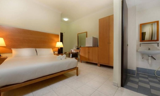 Kuala Teriang Apartment | 3 BR Perfect for Family Getaways - Beach