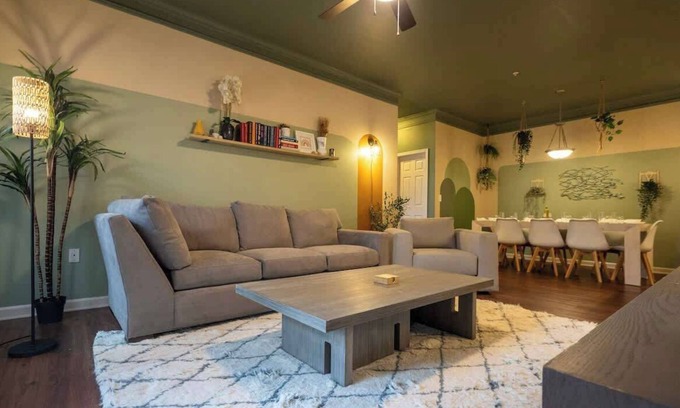 Arcadia Apartment | 3 King Beds, Perfect for Long Stays