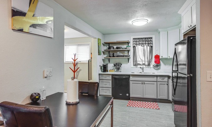 Eastside House | 3 Mi to Dtwn Tacoma: Pet-Friendly Home