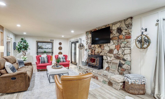 Callender House | 3 Mi to Golf & Wineries: Arroyo Grande Home!