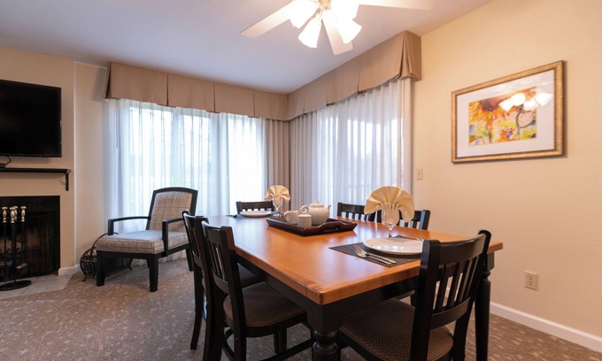 San Diego Country Estates Hotel | 3 Relaxing Units | 2BR with Pool & Kitchen | San Diego Country Estates
