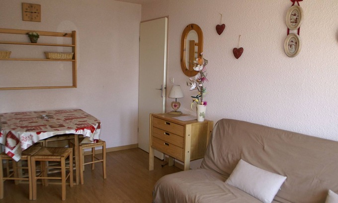 Prapoutel Apartment | 3-room apartment at the foot of the slopes with balcony and double bed