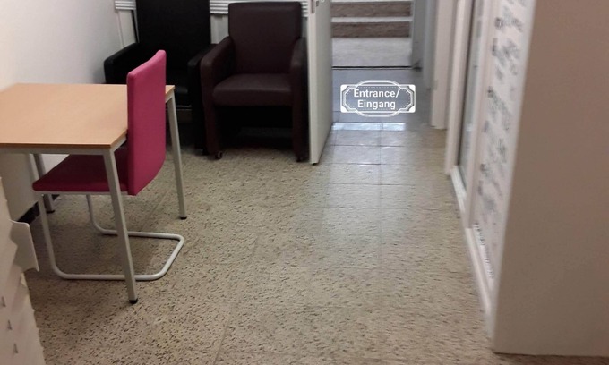 Ruesselsheim Apartment | 3 room basement apartment ideal place Frankfurt Airport/Messe/Opel