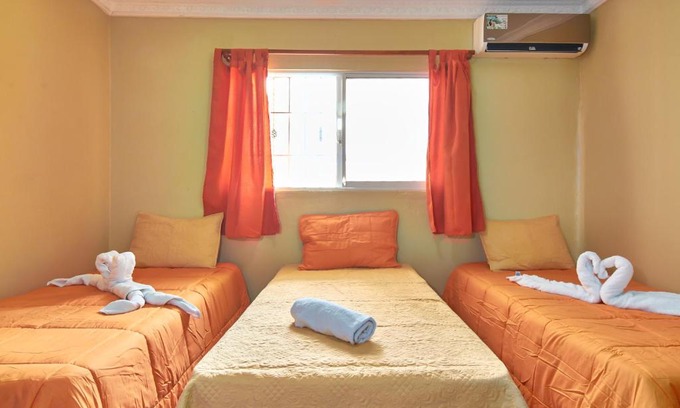 Corales del Sur Apartment | 3 Single Bed 1 Bedroom Apartment in Corales del Sur, Santo Domingo Este