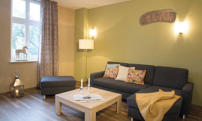Stolpe Apartment | 3 Zimmerappartement mit Separater Küche, Eigener Eingang, 85m² für 4-6 Personen