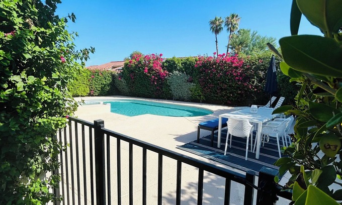 La Terraza House | 30 day+ rental 3 bed home with pool/spa in Palm Desert. Inquire about rates.