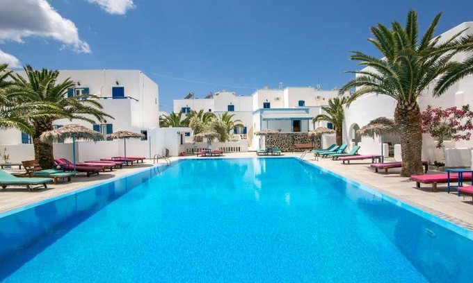 Perissa Hotel | 30 m² Hotel ∙ 4 guests